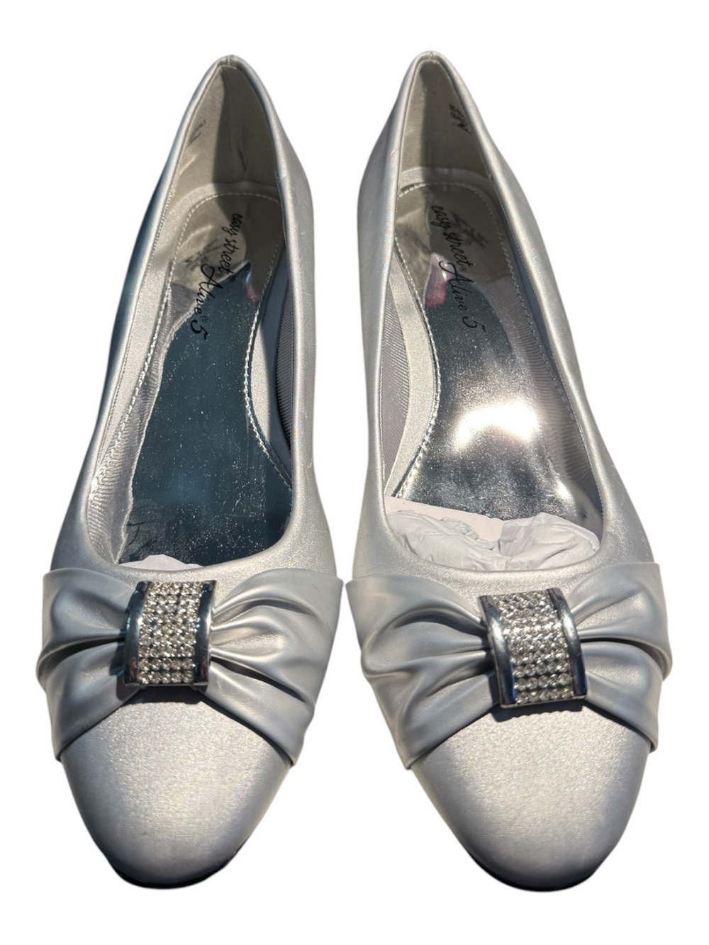 Easy Street Alive 5 Dance Flex Silver Pumps Women’s Size 10M NWOB